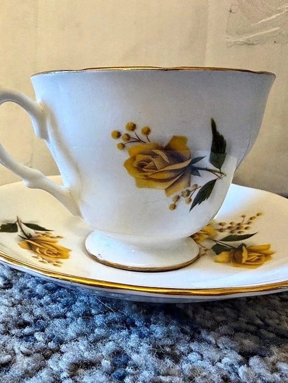 Vintage Royal Vale Bone China Teacup & Saucer – Yellow Rose #8273